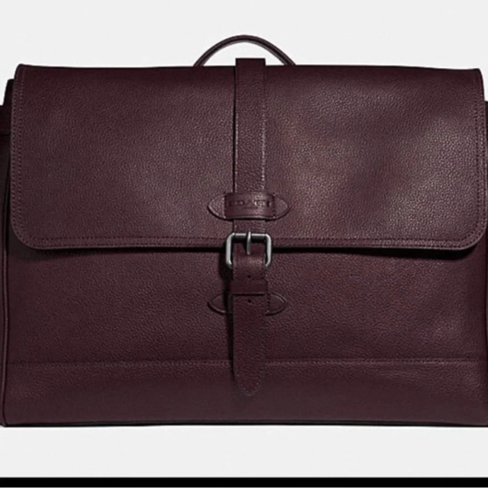 Coach F36810 Hudson Messenger Bag in Oxblood.